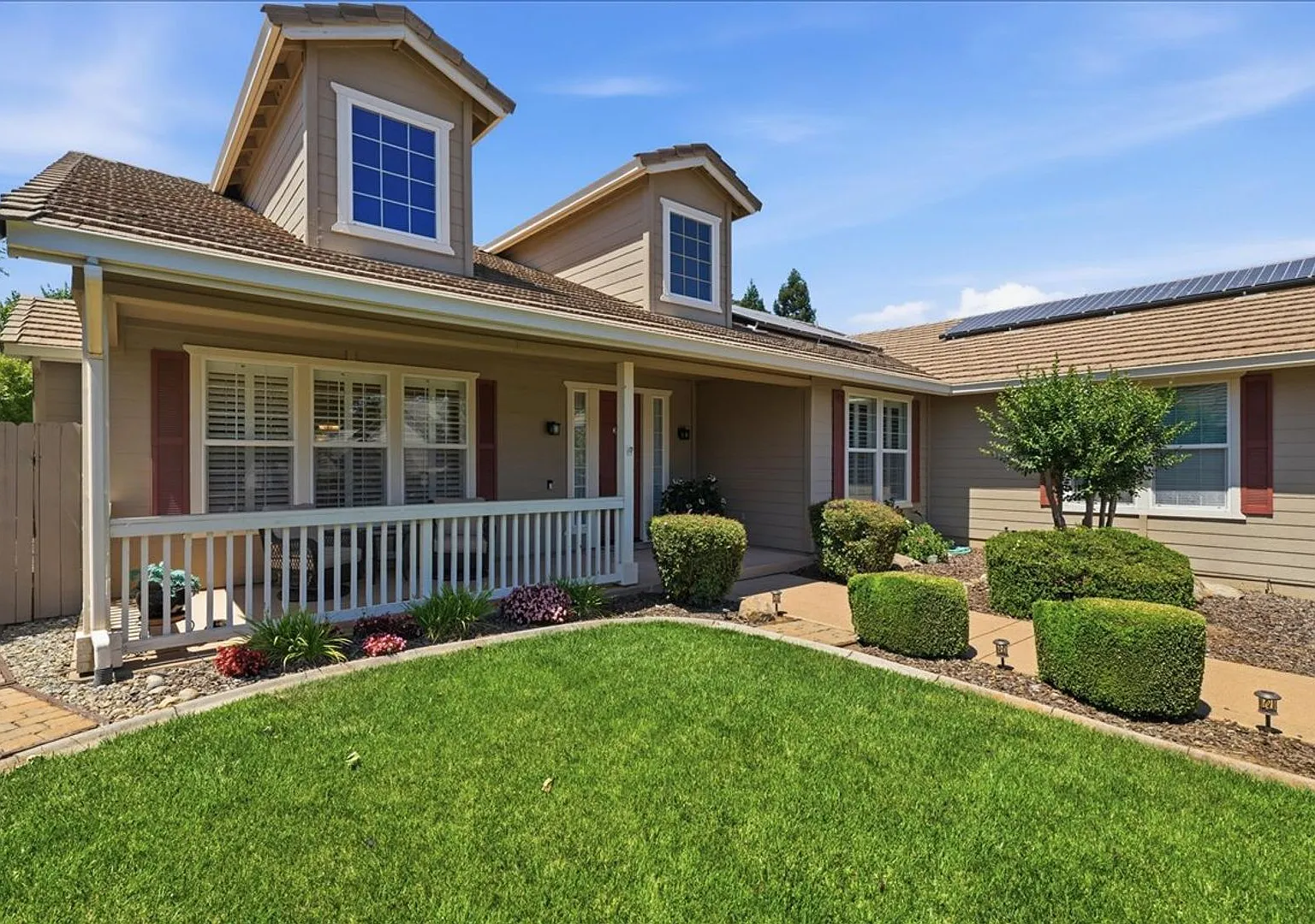 4/2 Cameron Park jewel in Cameron Woods neighborhood! — Photo 1