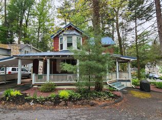 404 3rd St, Mount Gretna, PA 17064