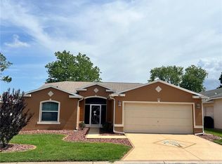 721 Old Oaks Ln, Leesburg, FL 34748