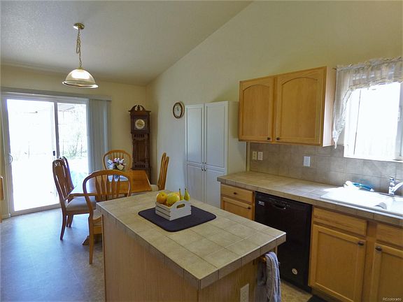 4th image of 10880 Redington Dr