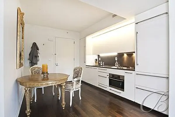Rented by Bellmarc Realty | media 27
