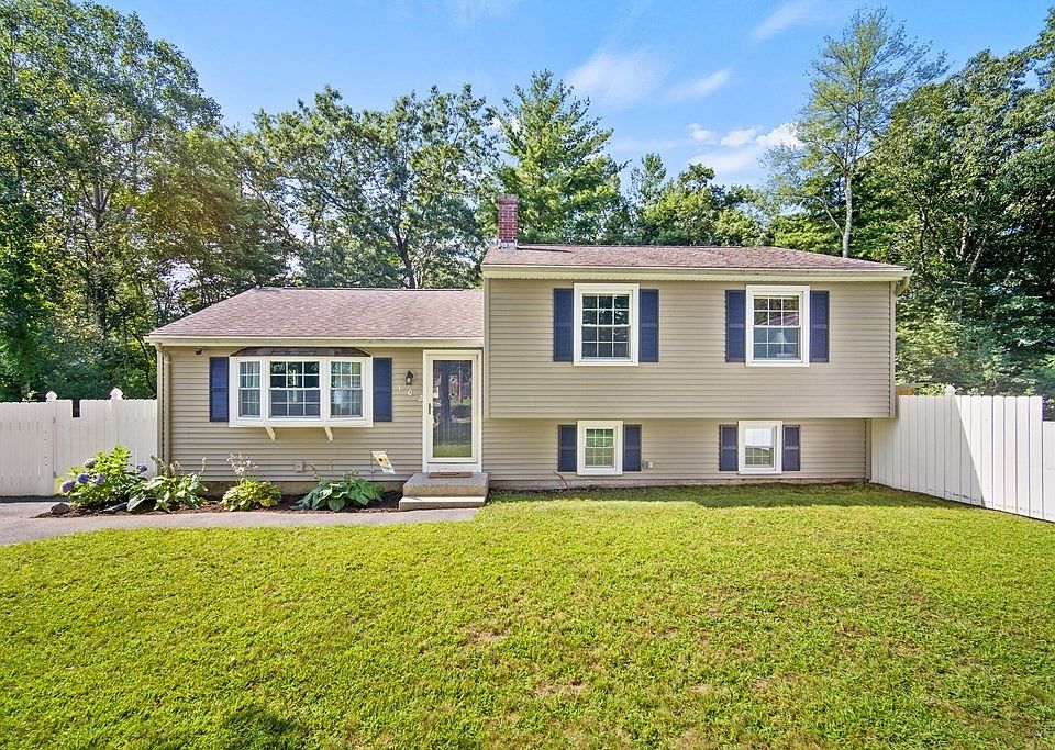 102 Tamarack Dr, Springfield, MA 01129 Zillow