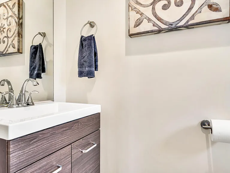 10 Bradbury St #10 — Photo 14