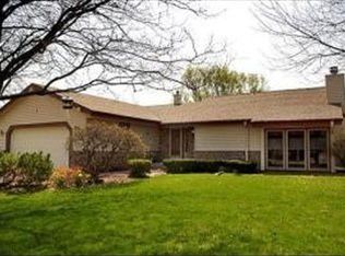 14225 W Glen Meadow Dr, New Berlin, WI 53151