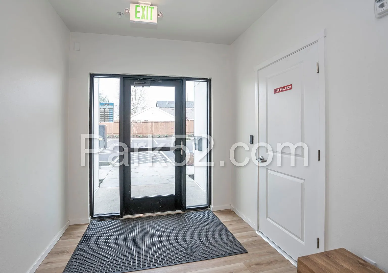 GREAT Move-In Specials! Spacious 1 Bedroom Tacoma Apartment with Washer/Dryer — Photo 4