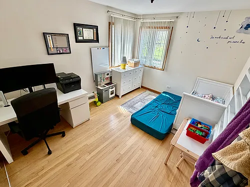 5450 W Higgins Ave #6 Photo 1
