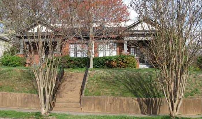 Street view of 93 Howard