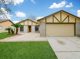 2610 W Greens Rd, Houston, TX 77067