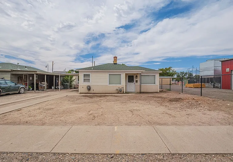 1717 Cannell Ave — Photo 3