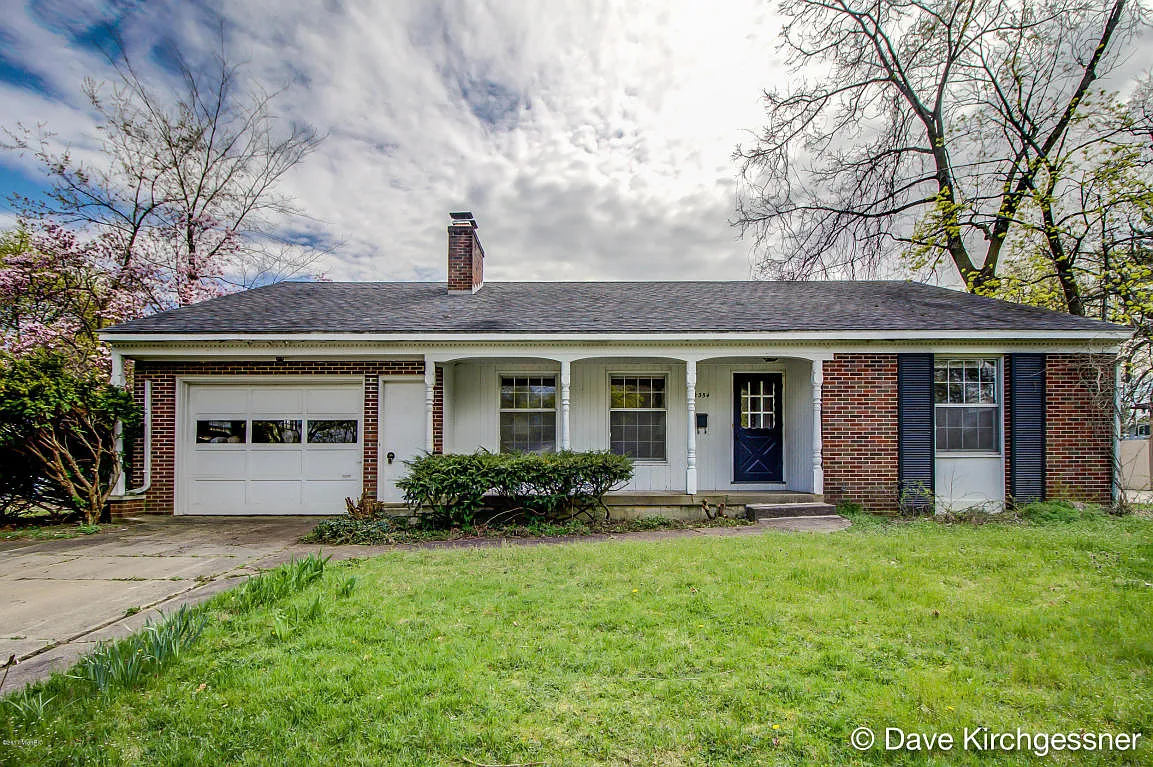 2354 Englewood Dr SE photo 1