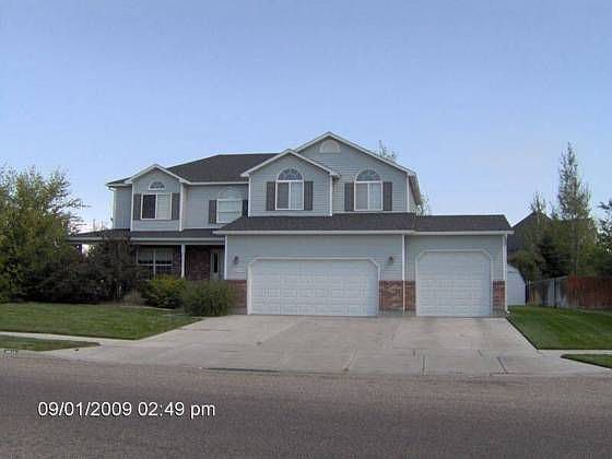 1st image of 3943 Woodhaven Ln