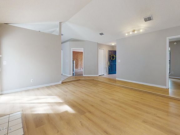5th image of 1745 ST IVES Drive
