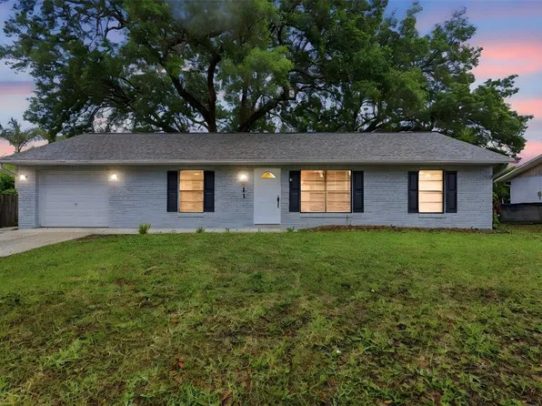 3211 Yule Tree Dr, Edgewater, FL 32141