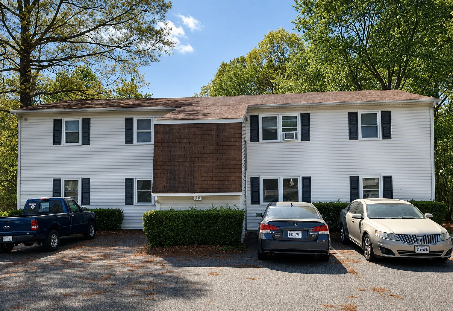 Moss Creek Apartments — Photo 1