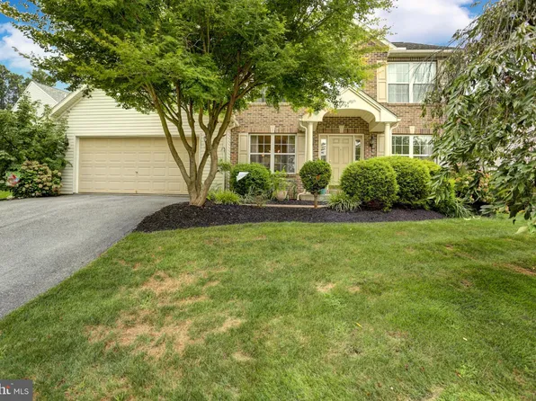 2502 Goddard Ave, Sinking Spring, PA 19608