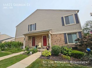 44621 Georgia Ct, Clinton Township, MI 48038