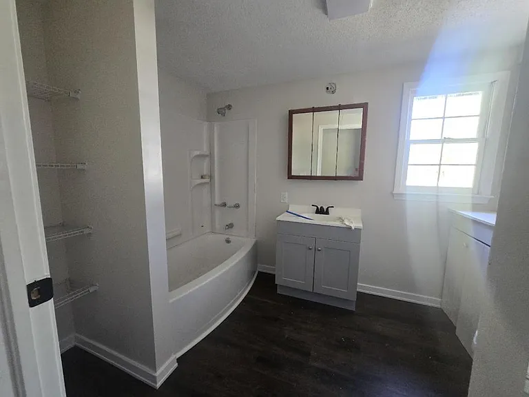 2619 W Black Creek Rd — Photo 13