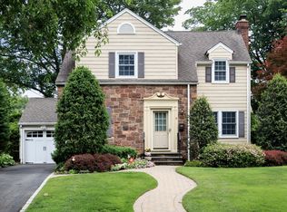 18 Reeve Cir, Millburn, NJ 07041