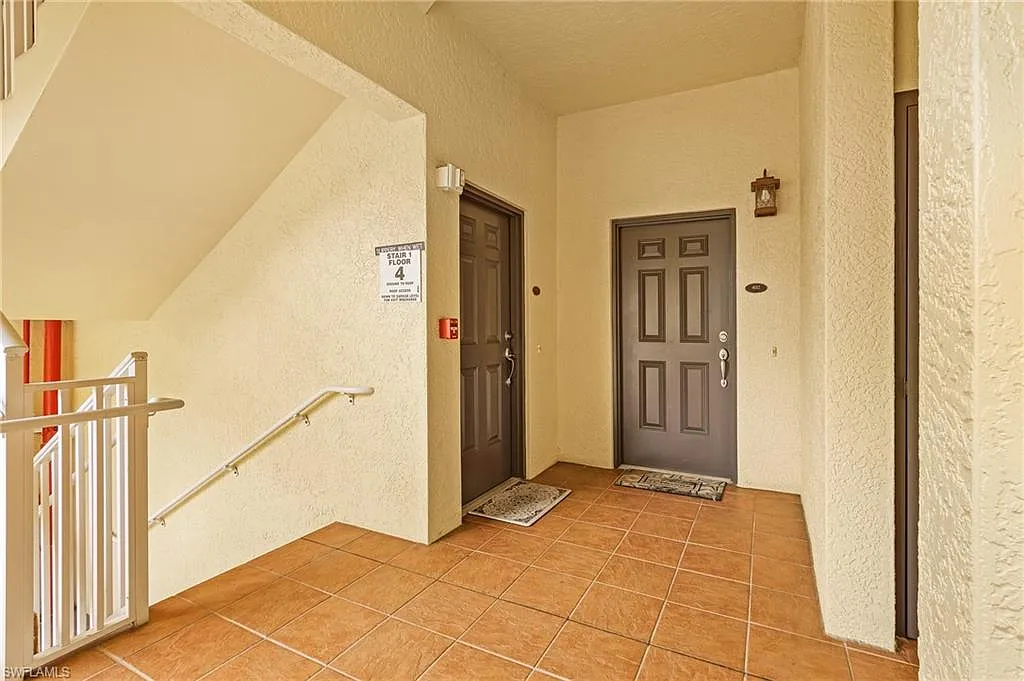 1 bed, 2.0 bath, 1120 sqft, $3,500 — Photo 3