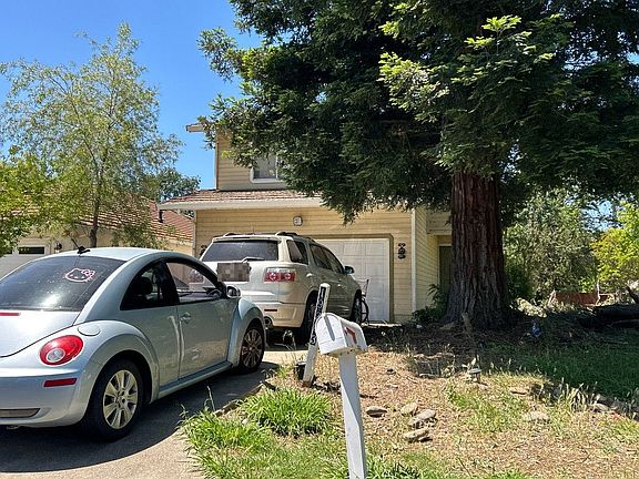 2nd image of 19283 Shoal Pl