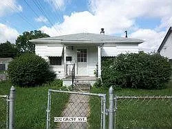 1202 Groff Ave photo 1