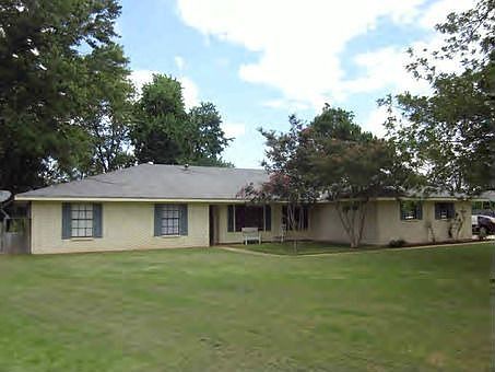 1st image of 310 Vienna Bend Dr