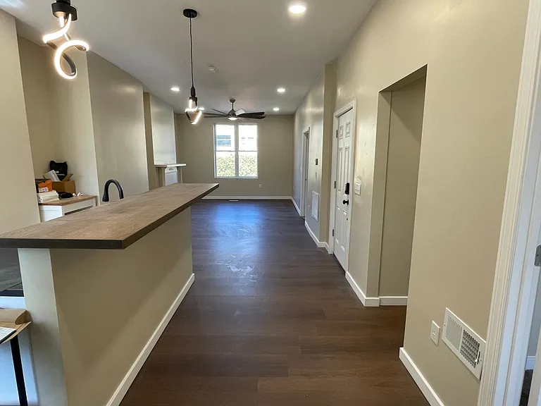 7214 Meade St #1 — Photo 4