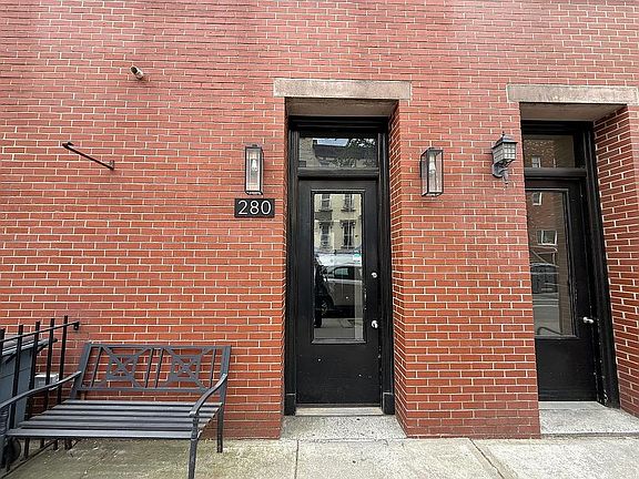 3rd image of 280 Sackett St #2