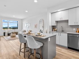 Ascent by Highstreet