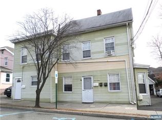 425 2nd St, Carlstadt, NJ 07072