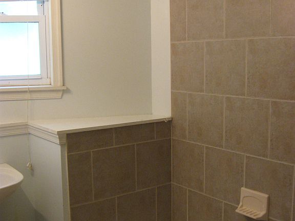 4th image of 4731 Baltimore Ave #1R
