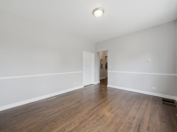 5th image of 7843 S Burnham Ave