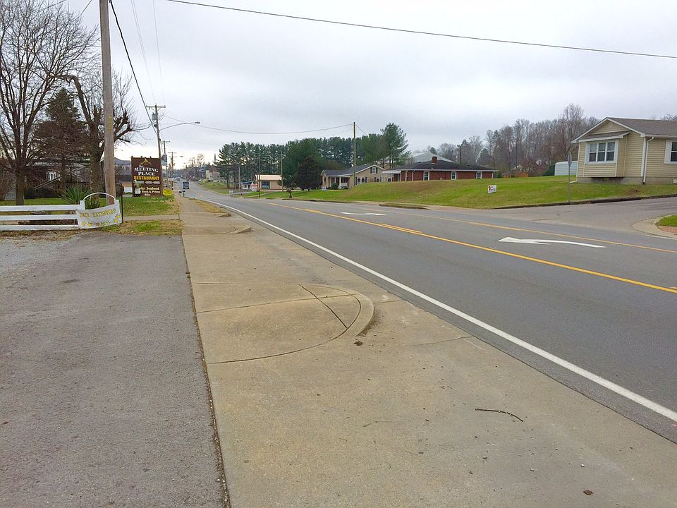2nd image of 388 N Main St
