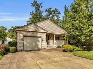 576 Upland Rd, Bay Village, OH 44140