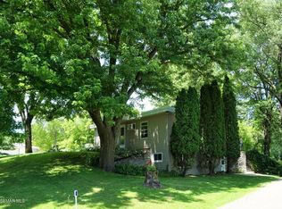 10 9th Ave NW, Oronoco, MN 55960