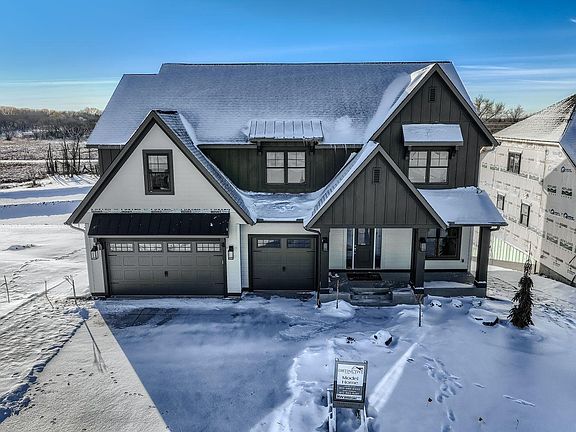 2nd image of 3175 Winfield Way SW