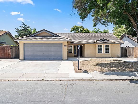 3rd image of 301 Goldrun Dr