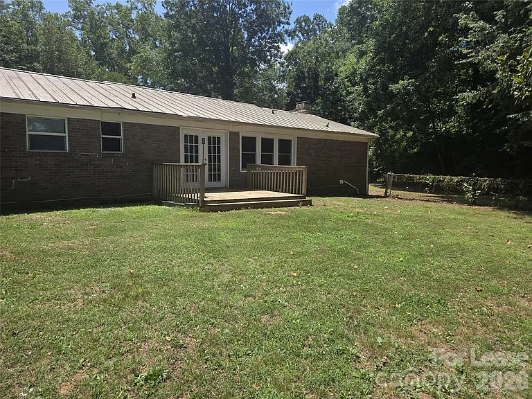 6750 Long Branch Rd — Photo 19
