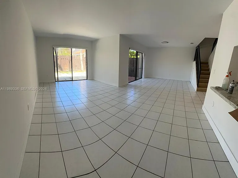 9102 SW 113th Place Cir E — Photo 3