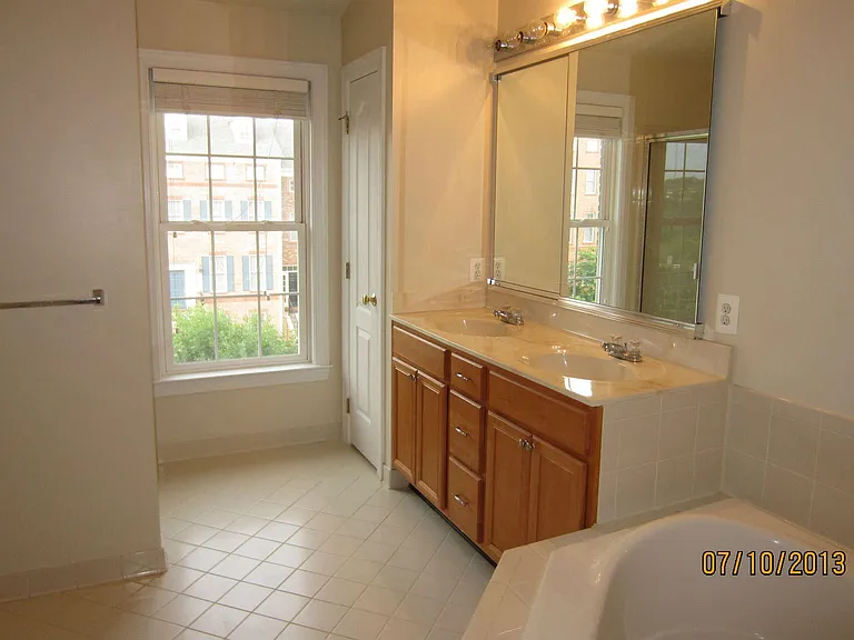 22106 Havenworth Ln — Photo 14