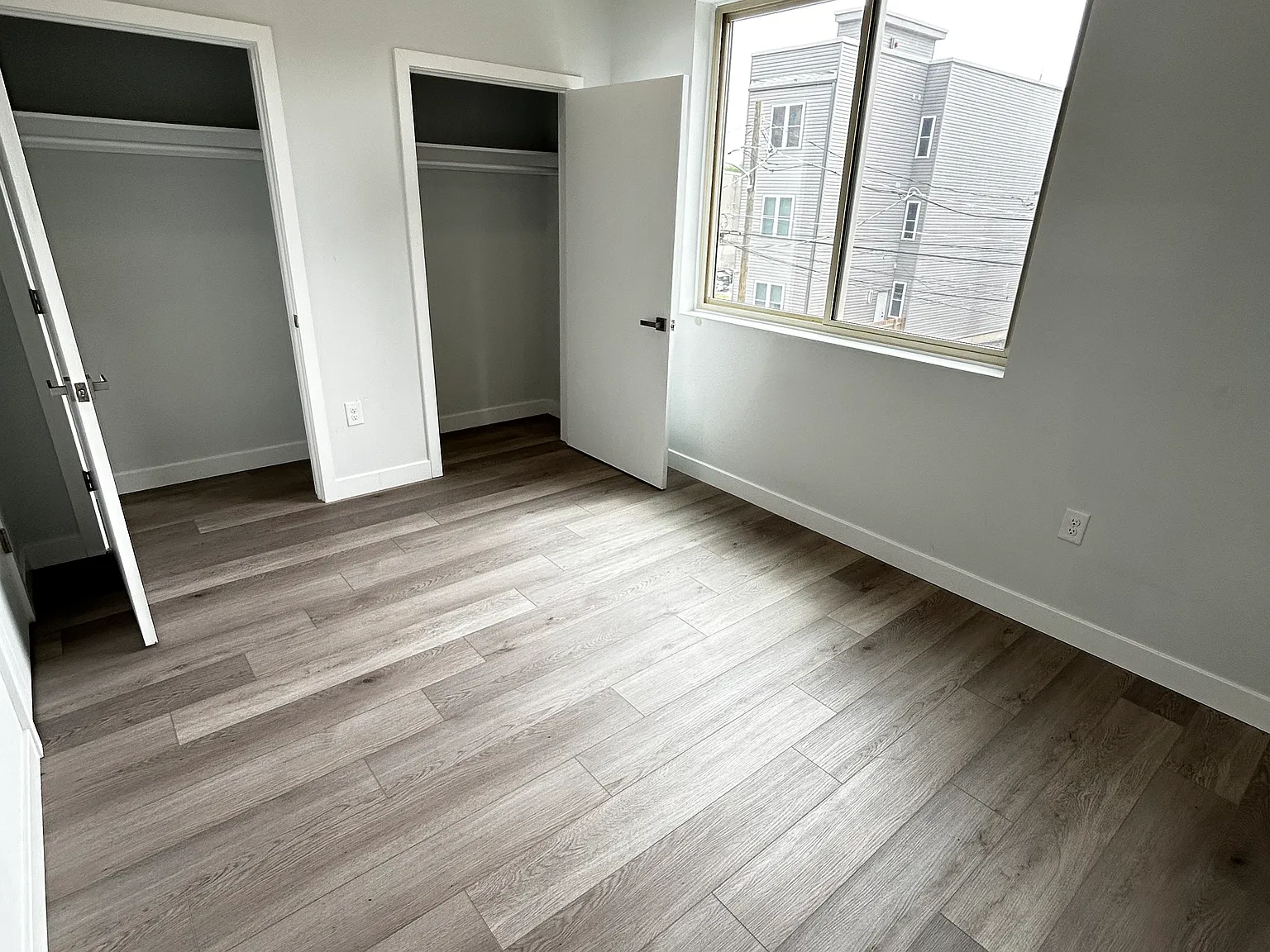2 bed, 650 sqft, $1,700 — Photo 4