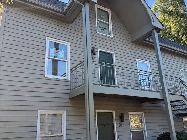 546 W Magnolia Ave APT 34, Auburn, AL 36832