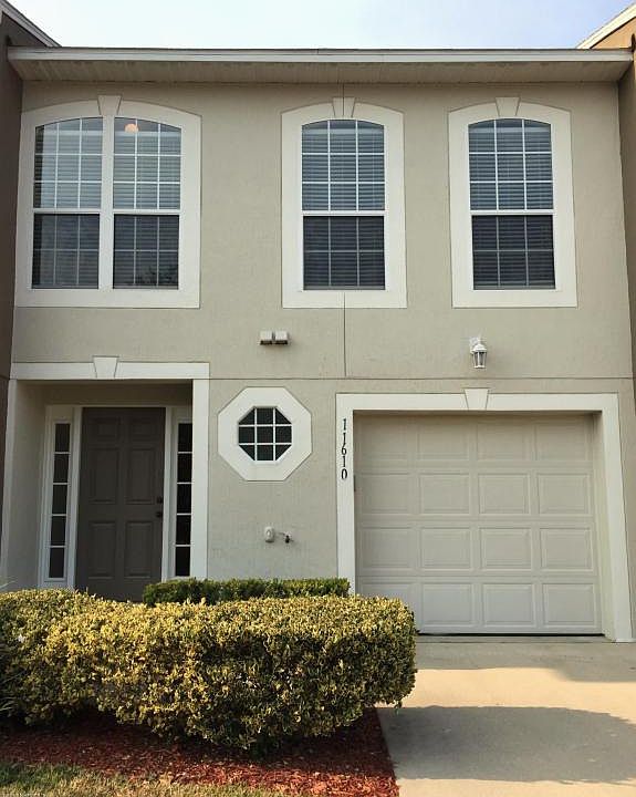1st image of 11610 Hickory Oak Dr