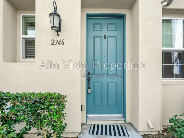 2346 Sentinel Ln, San Marcos, CA 92078
