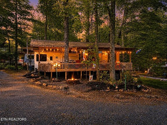 2nd image of 605 Lily Way Lot 3