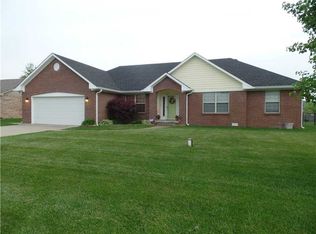 4889 W Stonehaven Ln, New Palestine, IN 46163