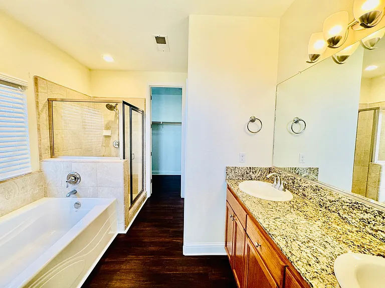 1525 Greenwich Dr — Photo 12