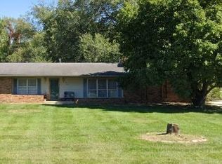 1206 Simmons Rd, O Fallon, IL 62269