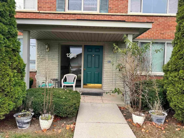 1225 Derby Rd APT 1, Birmingham, MI 48009