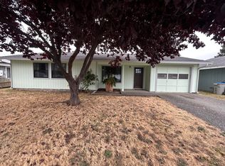 841 Barry Ave, Fortuna, CA 95540